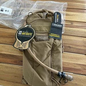 100 Oz Black CAMELBAK ThermoBak 3L Mil-Spec Crux Hydration Carrier w/Bladder